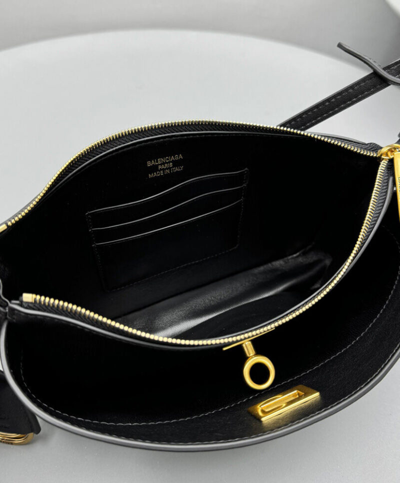 Balenciaga Rodeo Sling Pochette Black